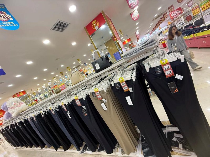女装零售新趋势：从线下到线上